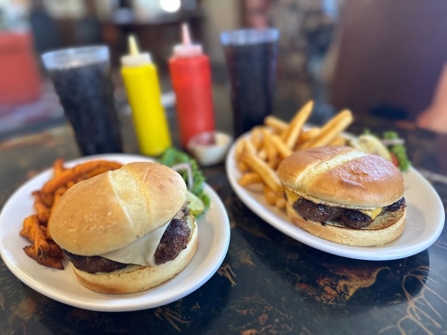 Ella's Cafe
